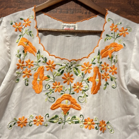 HIPPIE BOHO MEXICAN 1970s Vintage EMBROIDERED TUNIC TOP BLOUSE (#47) - Picture 4 of 7
